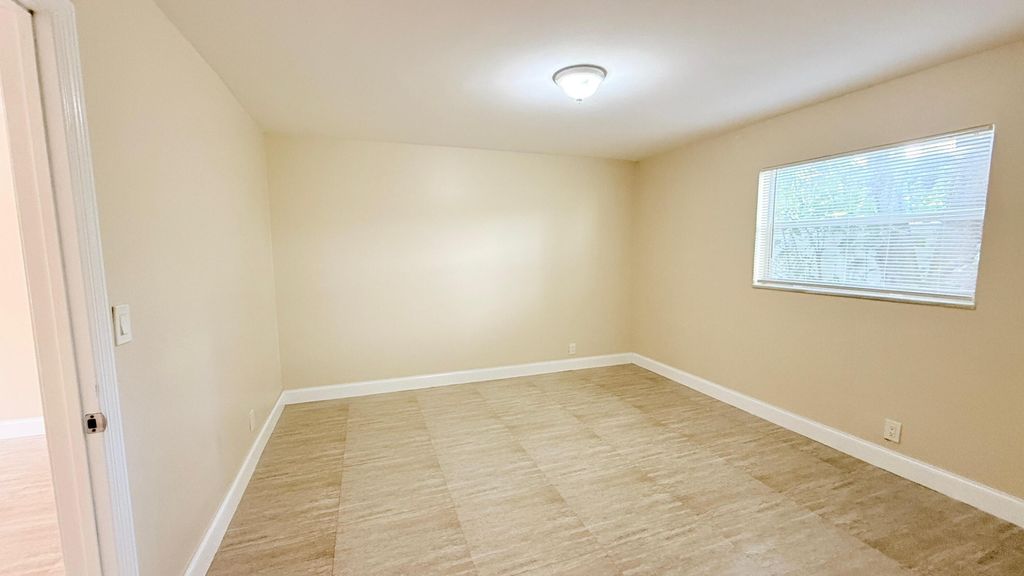 Photo of 607 NE 29th Drive #23, Wilton Manors, FL 33334 (MLS # B26018239)