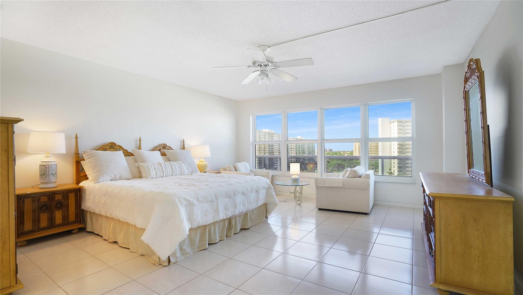 Playa Del Sol - Residential