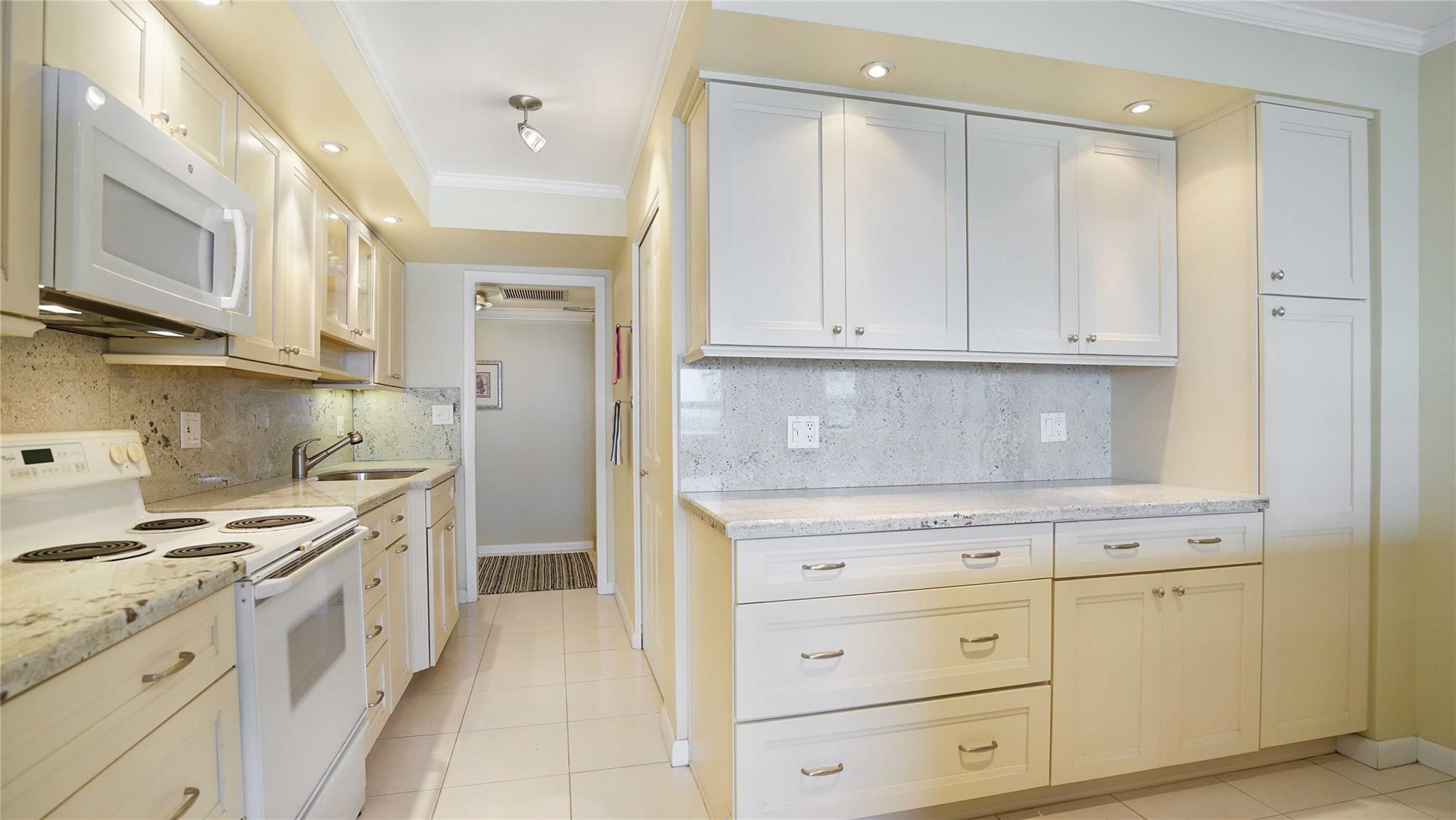 Playa Del Sol - Residential