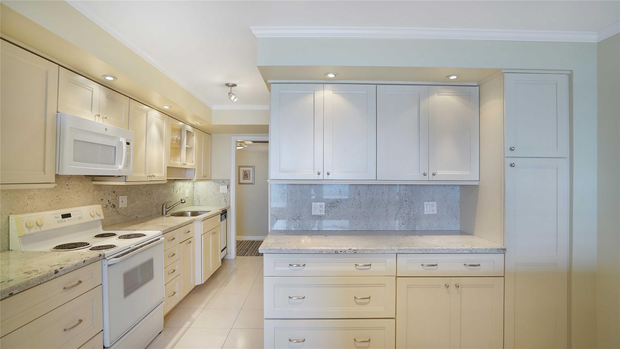 Playa Del Sol - Residential