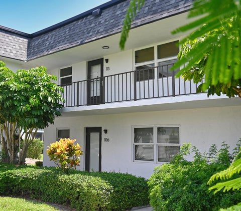 Photo of 1100 E INDIANTOWN Road #113, Jupiter, FL 33477 (MLS # B26067307)
