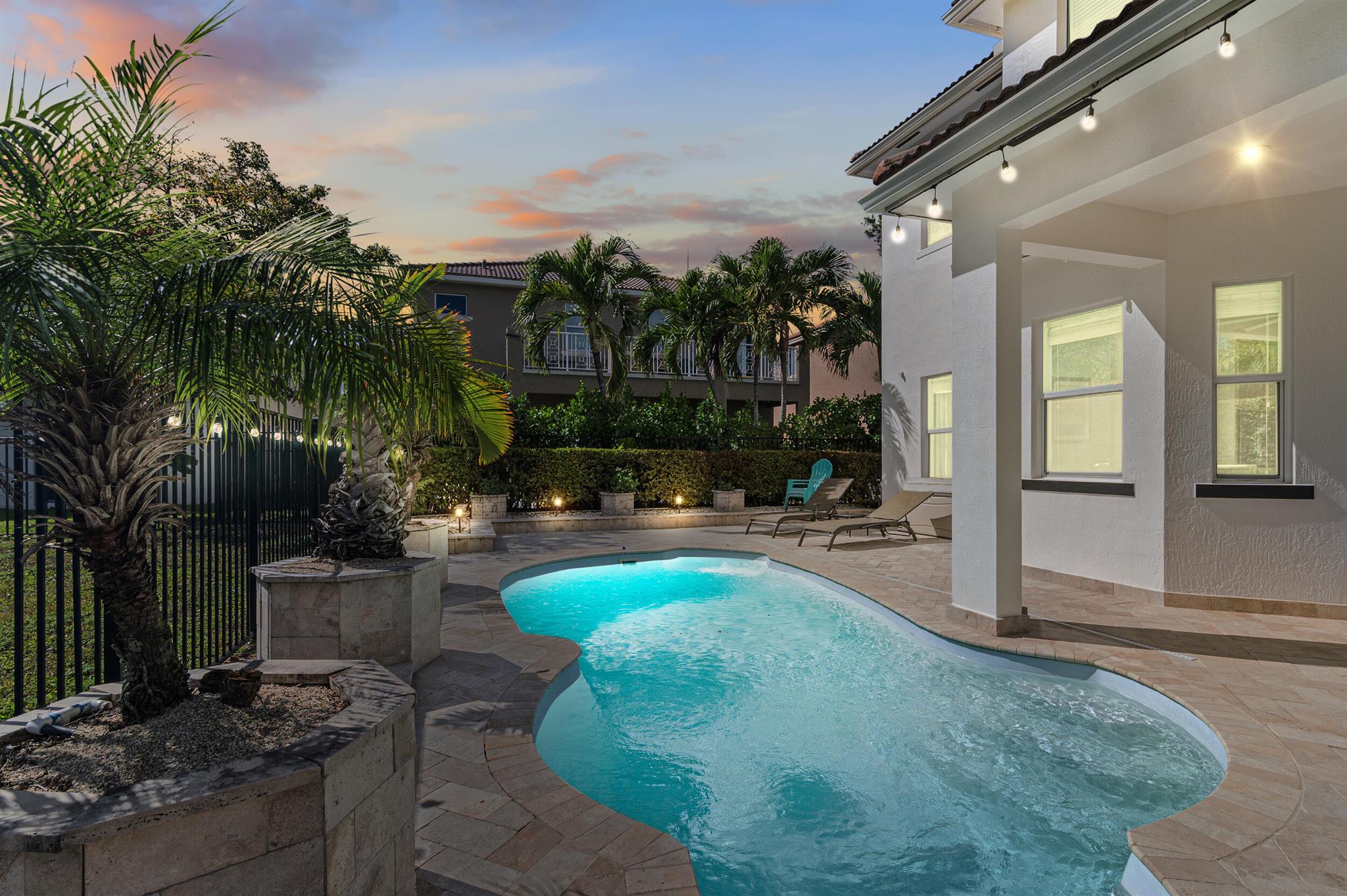 4547 San Mellina Drive