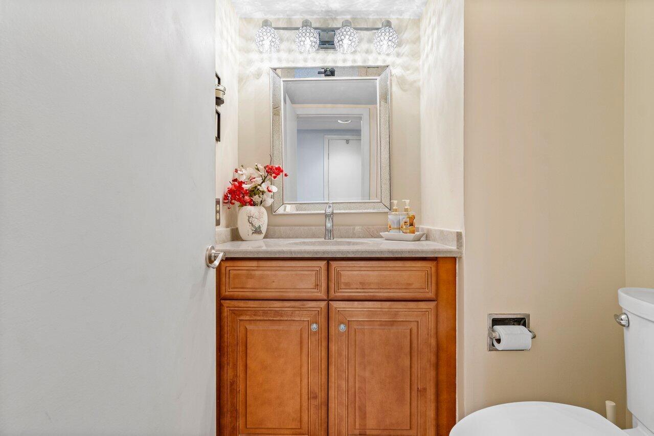 HARBORSIDE AT HILLSBORO B - Residential