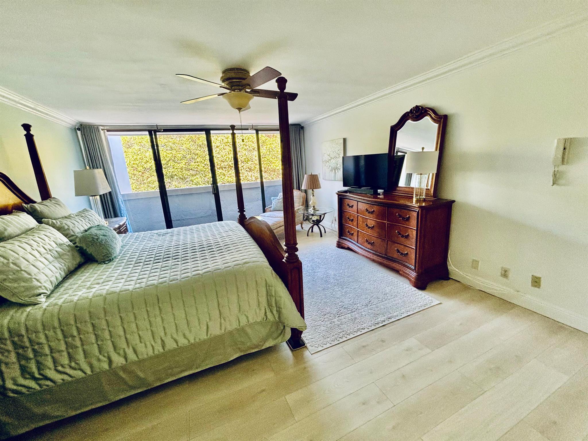 HARBORSIDE AT HILLSBORO B - Residential