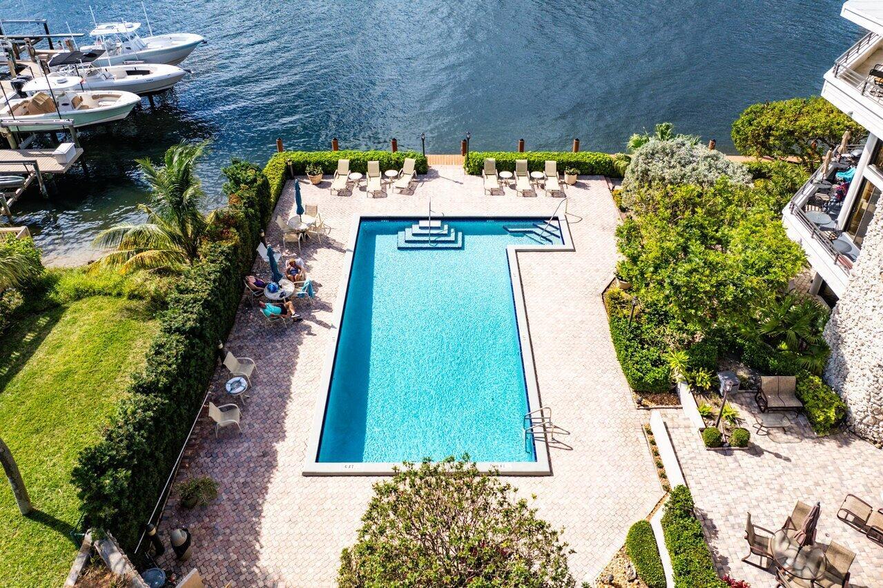 HARBORSIDE AT HILLSBORO B - Residential