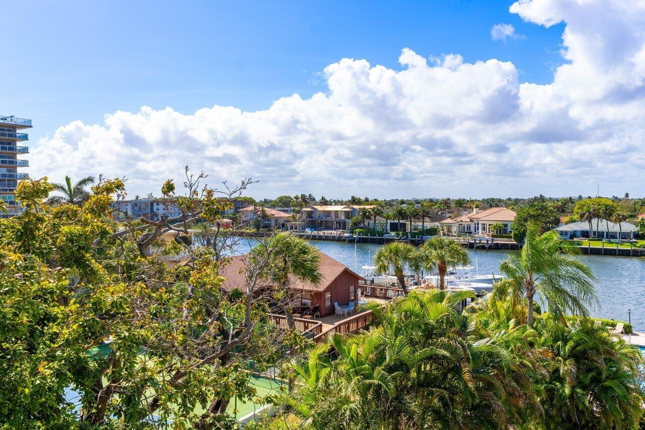 HARBORSIDE AT HILLSBORO B - Residential