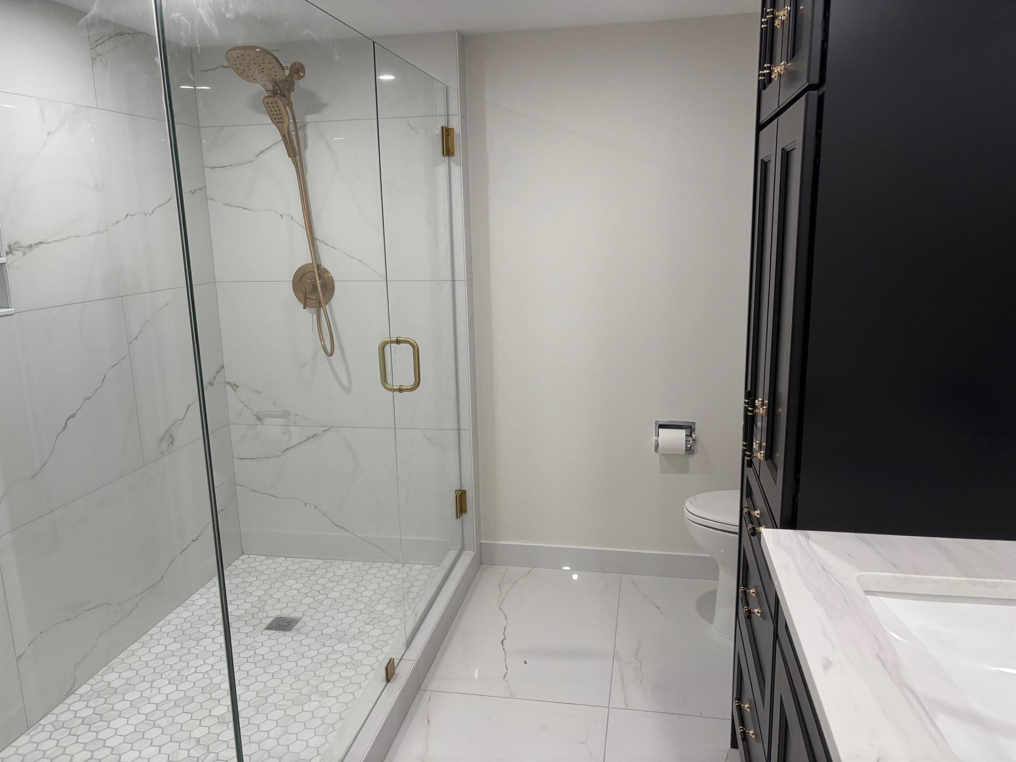 HARBORSIDE AT HILLSBORO B - Residential