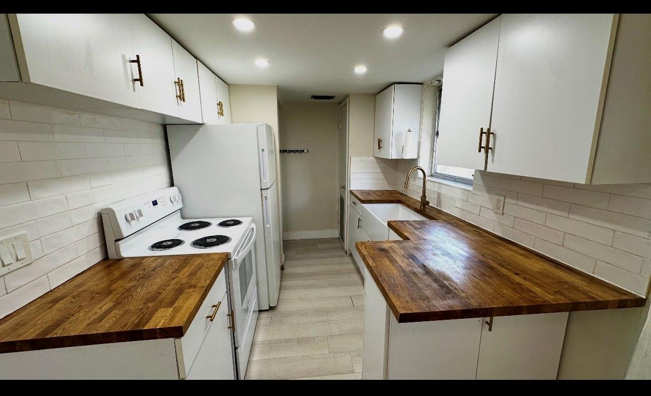 Coronet Chateau Condo - Residential Lease