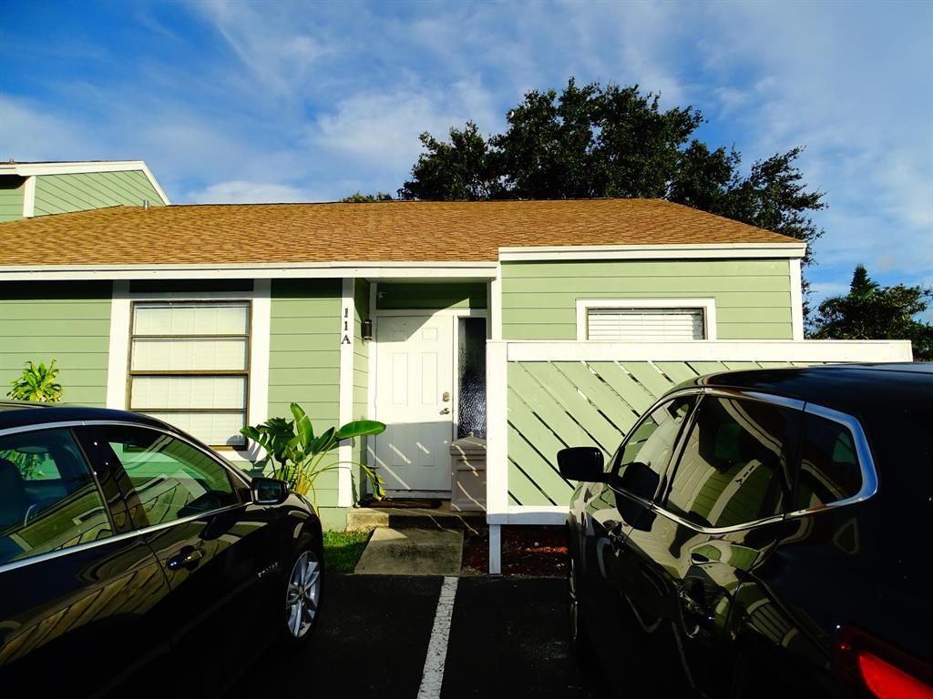 Photo of 202 Lakewood Drive #11-A, Jupiter, FL 33458 (MLS # R10750163)