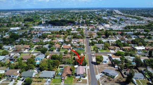 LAKE BOYNTON ESTATES 1 - Residential