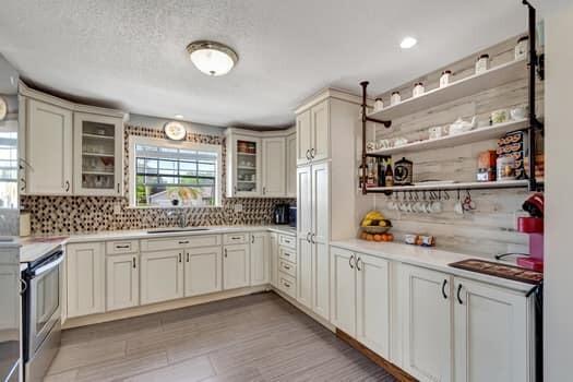 LAKE BOYNTON ESTATES 1 - Residential