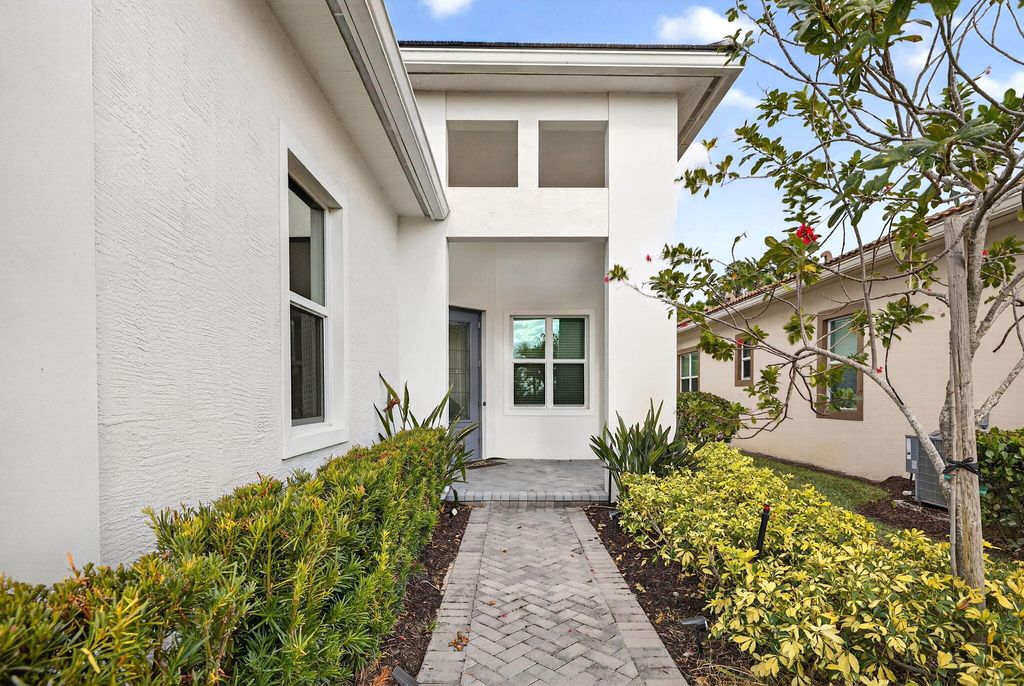 Photo of 11587 SW Visconti Way, Port Saint Lucie, FL 34986 (MLS # R11156948)