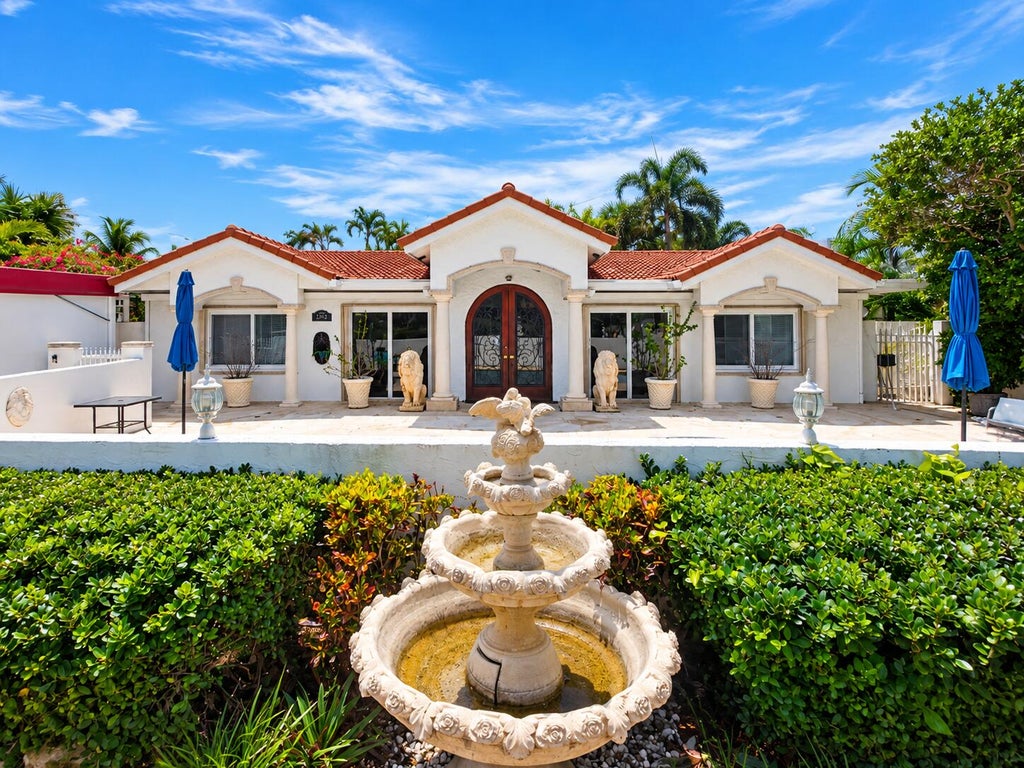 Photo of 3202 Dow Street, Pompano Beach, FL 33062 (MLS # B26075554)