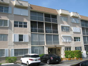 Palm Lake 1 Cond As In De - Residential