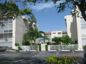 Palm Lake 1 Cond As In De - Residential