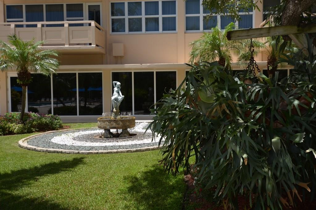 CORAL RIDGE TOWERS SOUTH - Residential