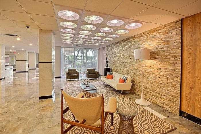 CORAL RIDGE TOWERS SOUTH - Residential