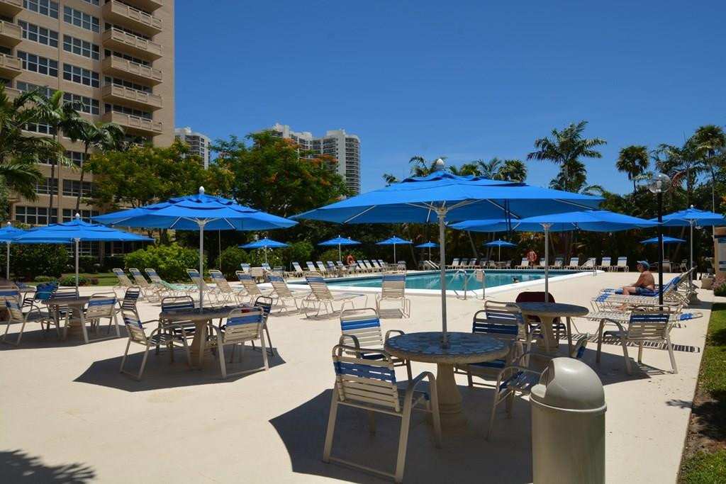 CORAL RIDGE TOWERS SOUTH - Residential