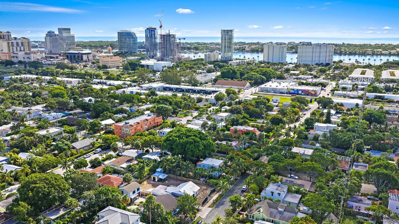 FLAMINGO PARK IN - Residential