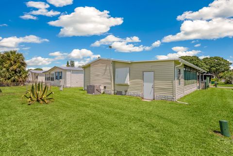 A home in Barefoot Bay