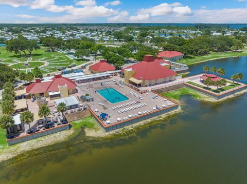 A home in Barefoot Bay