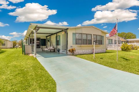 A home in Barefoot Bay