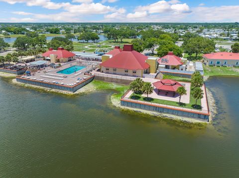 A home in Barefoot Bay