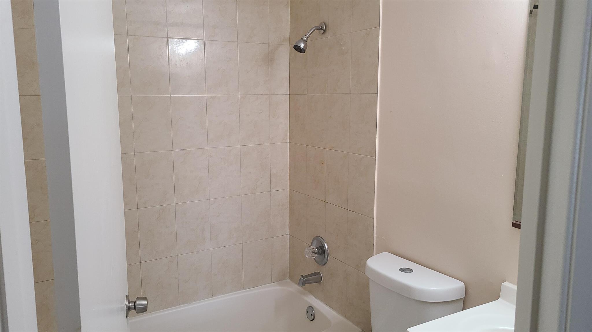 CANALAKE REPLAT - Residential Lease