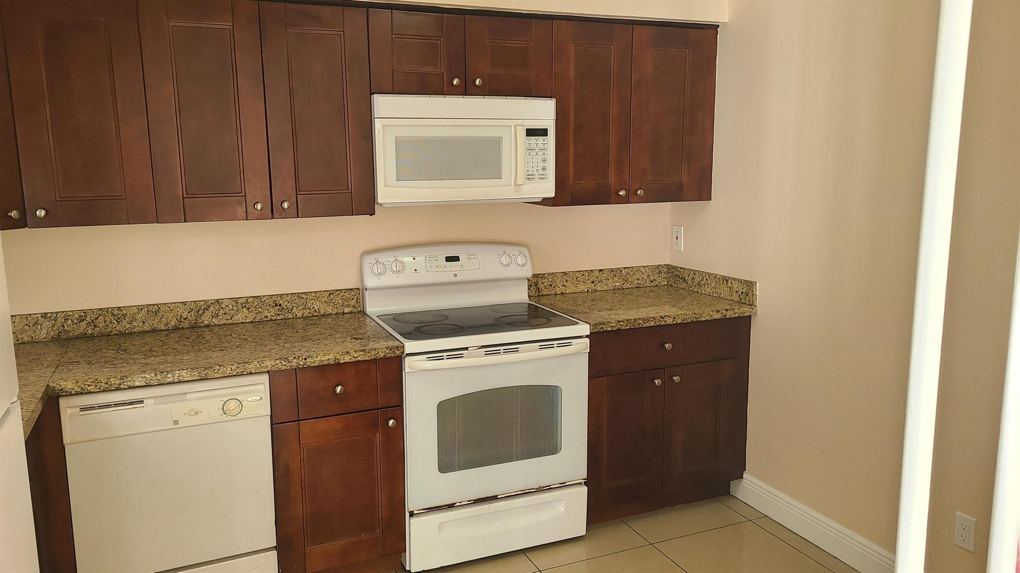 CANALAKE REPLAT - Residential Lease