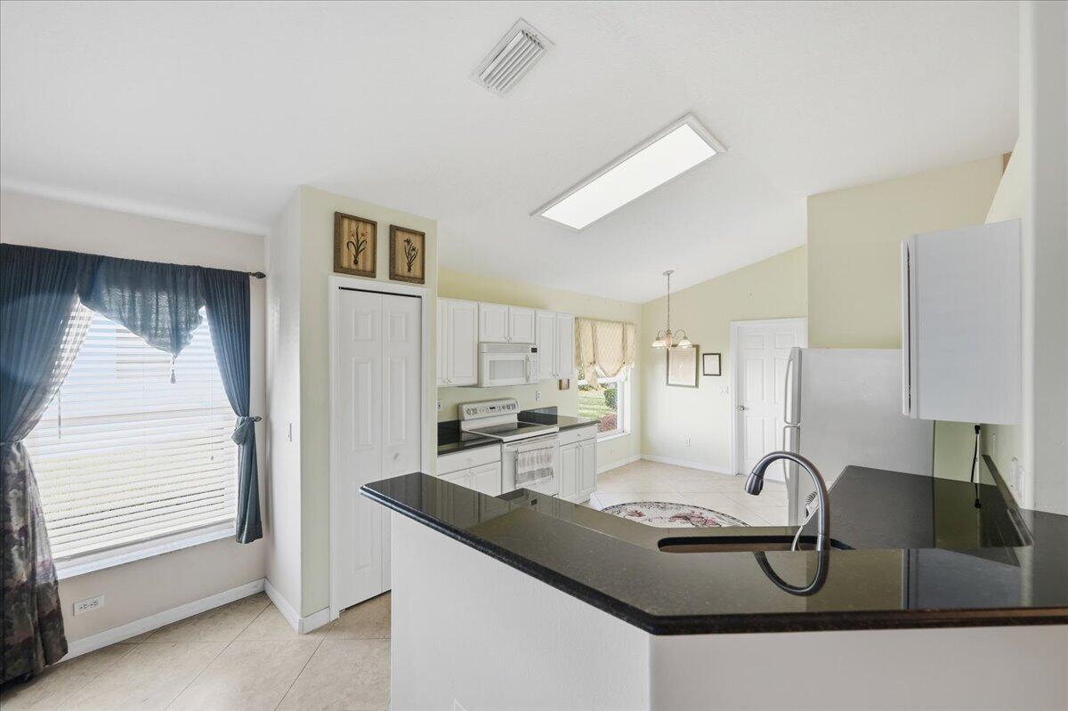 SAWGRASS LAKES PHASE 5 - Residential