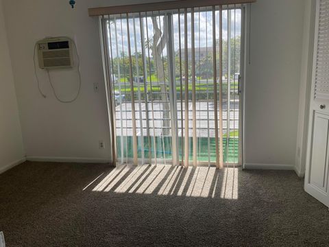 Tiny photo for 189 E Preston Way, Boca Raton, FL 33434 (MLS # B26032697)