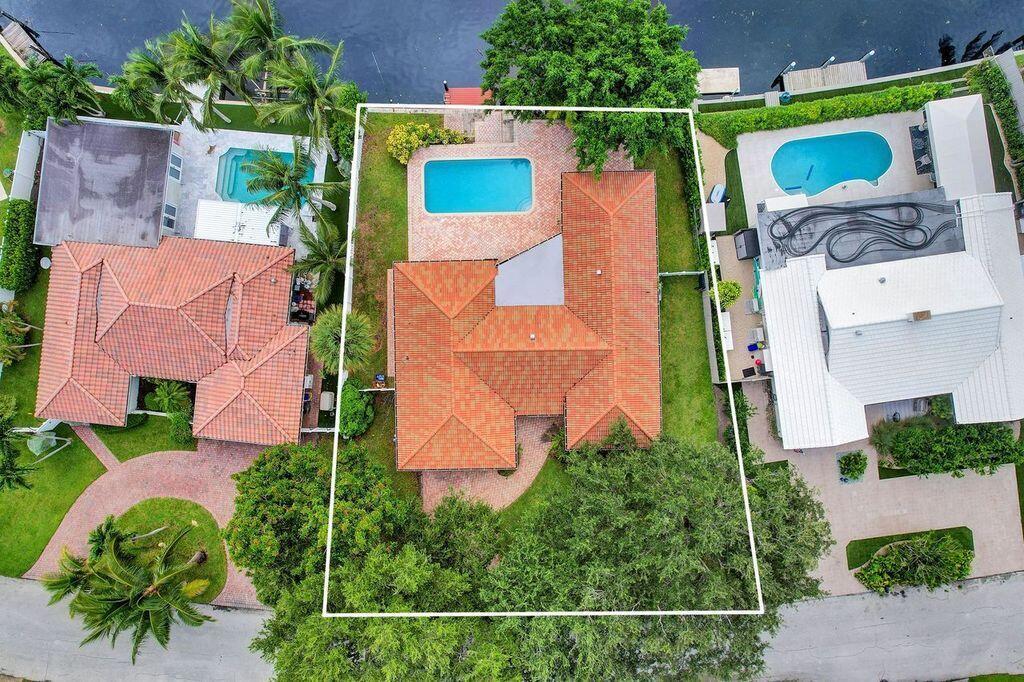 1198 SW 5th Court