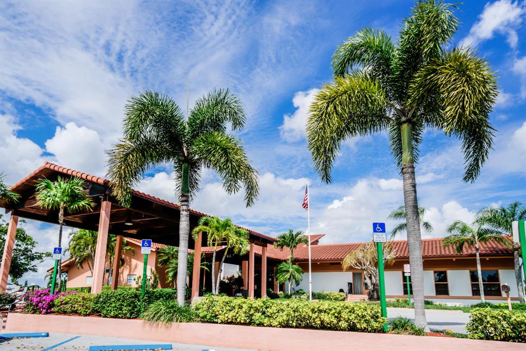 Palm Greens - Residential