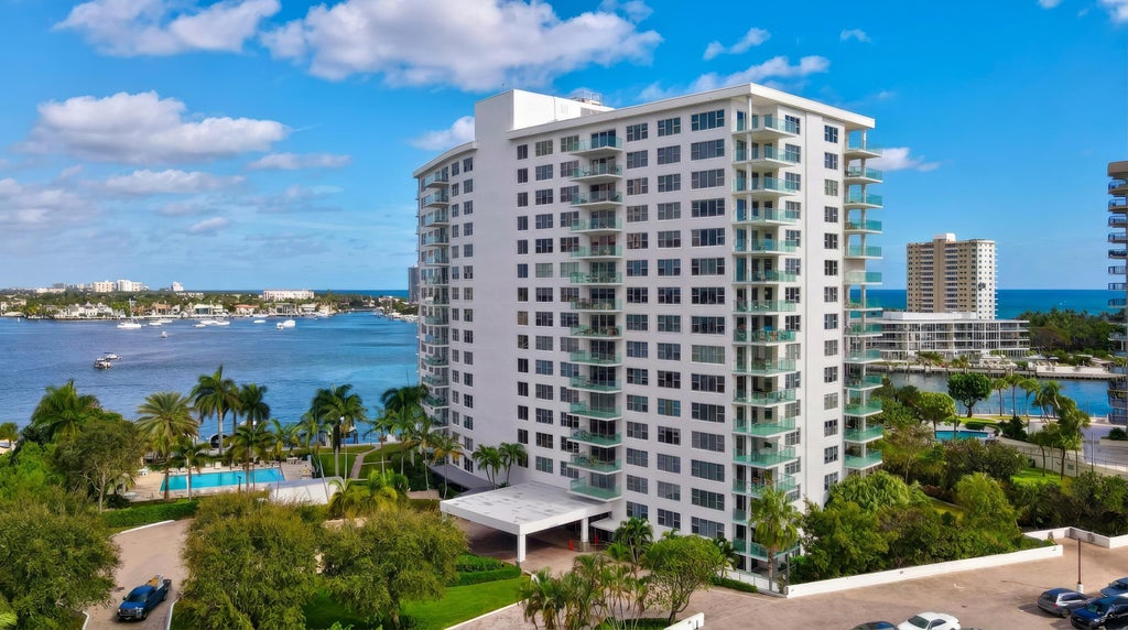 Photo of 875 E CAMINO REAL #4D, Boca Raton, FL 33432 (MLS # B26086067)