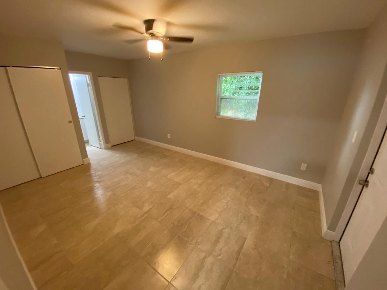 811 SW 12 Court