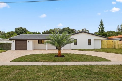 Tiny photo for 550 SW 6th Avenue, Boca Raton, FL 33486 (MLS # F10551118)