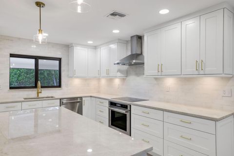 Tiny photo for 550 SW 6th Avenue, Boca Raton, FL 33486 (MLS # F10551118)