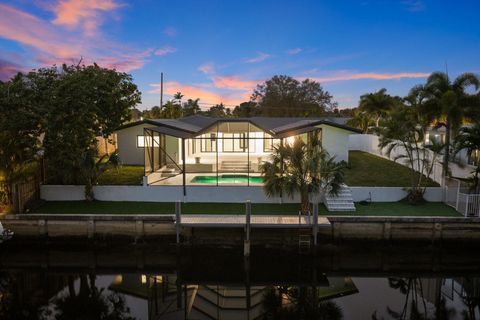 Tiny photo for 550 SW 6th Avenue, Boca Raton, FL 33486 (MLS # F10551118)