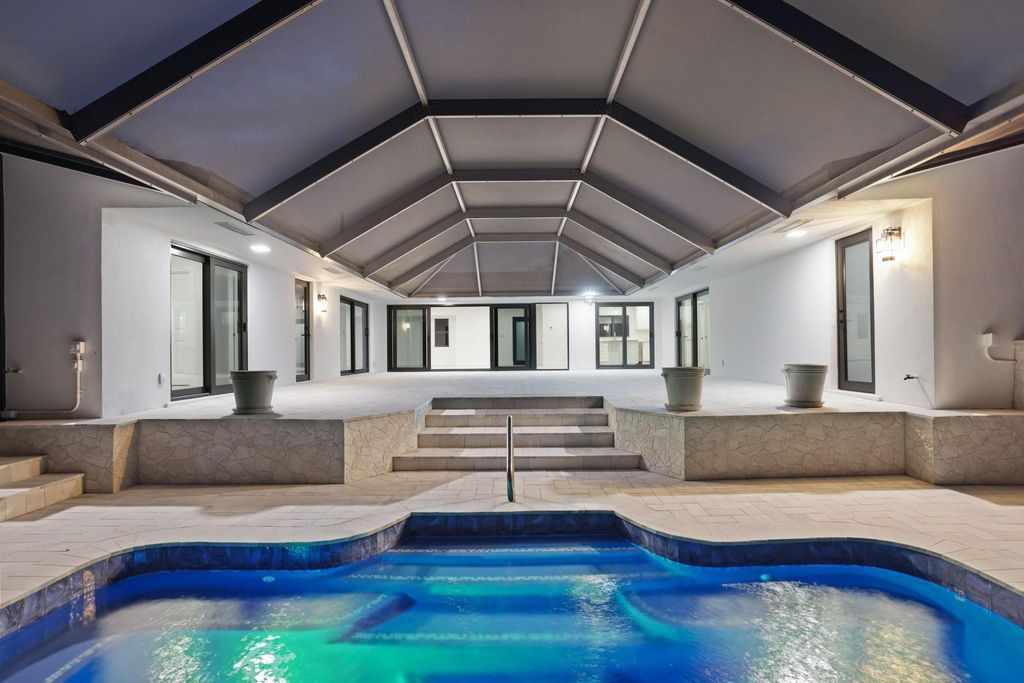 Photo of 550 SW 6th Avenue, Boca Raton, FL 33486 (MLS # F10551118)