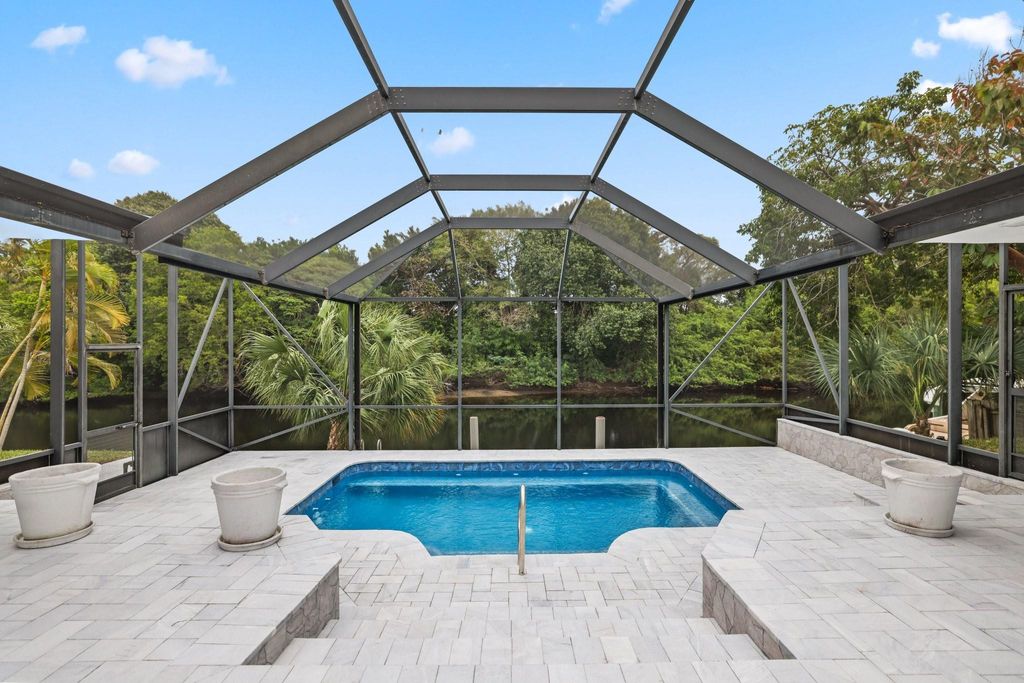 Photo of 550 SW 6th Avenue, Boca Raton, FL 33486 (MLS # F10551118)