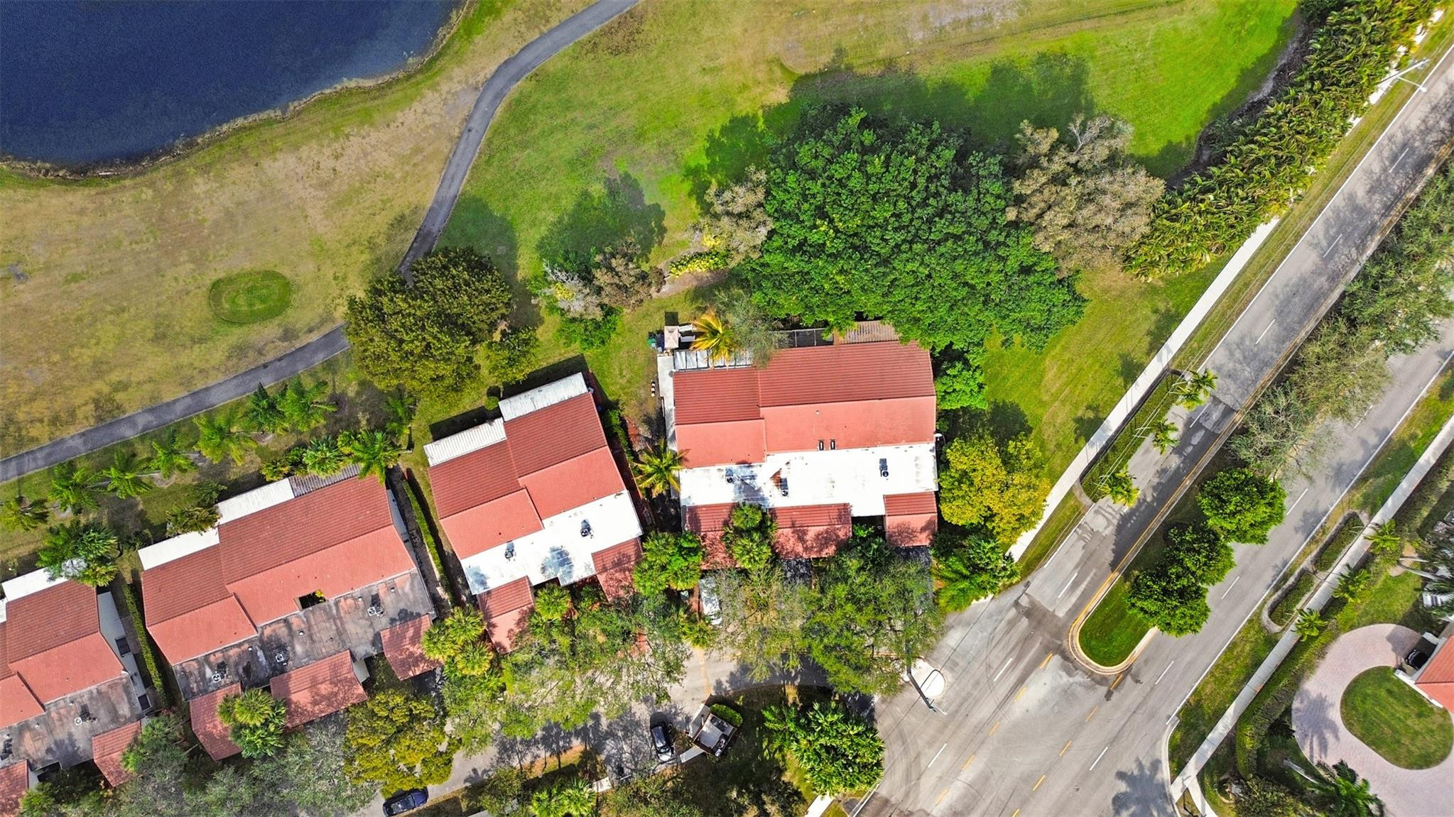 VILLAS OF BONAVENTURE - Residential