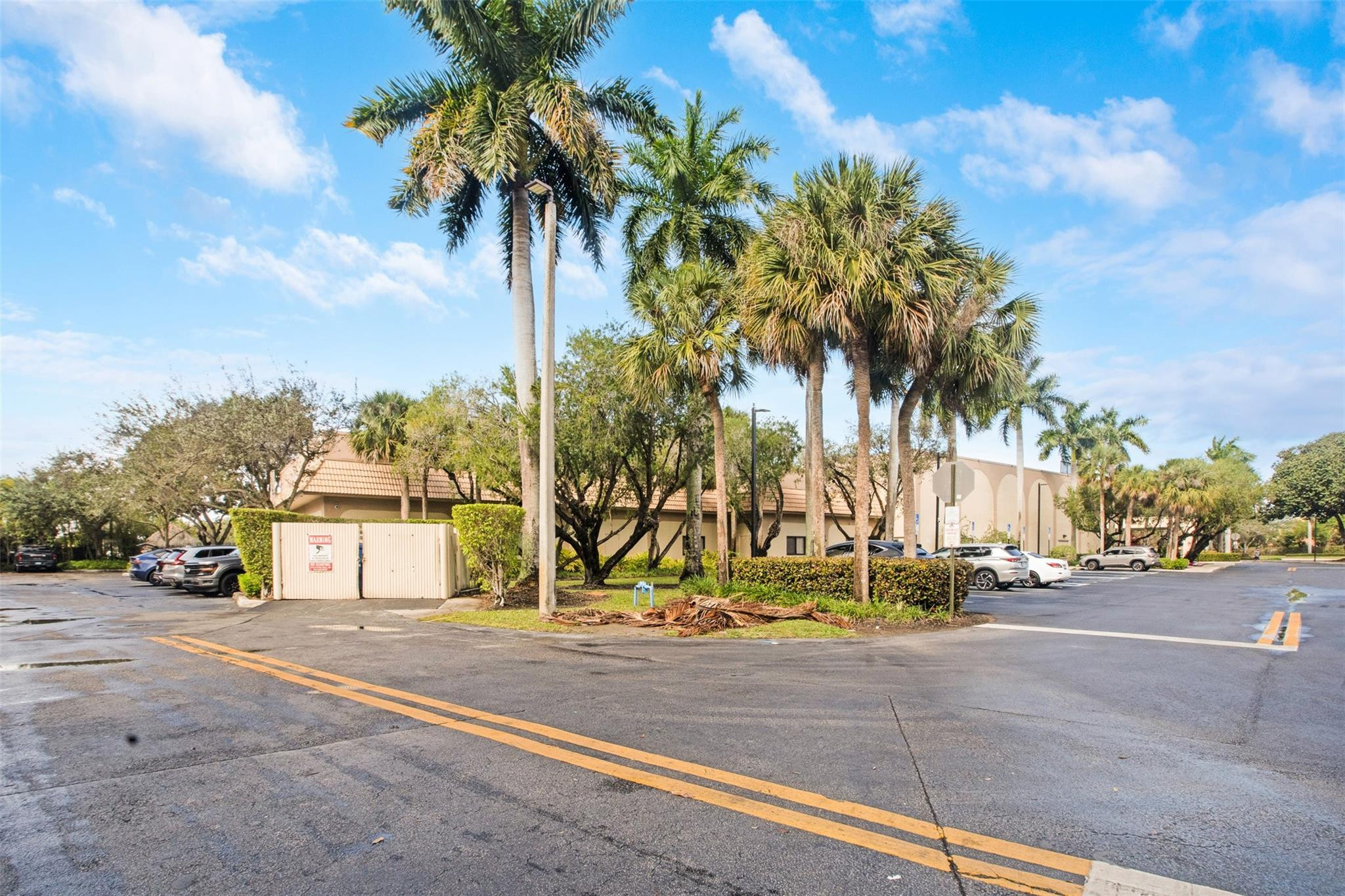 VILLAS OF BONAVENTURE - Residential