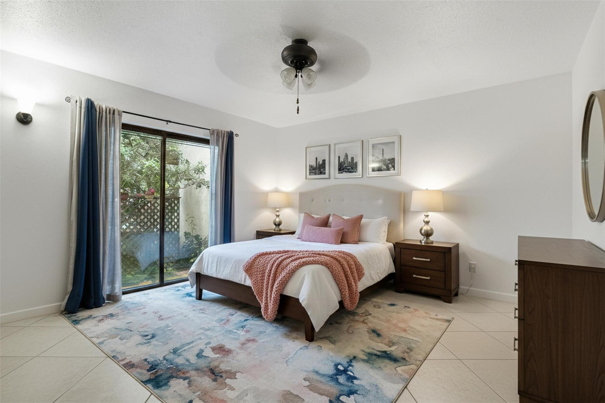 VILLAS OF BONAVENTURE - Residential