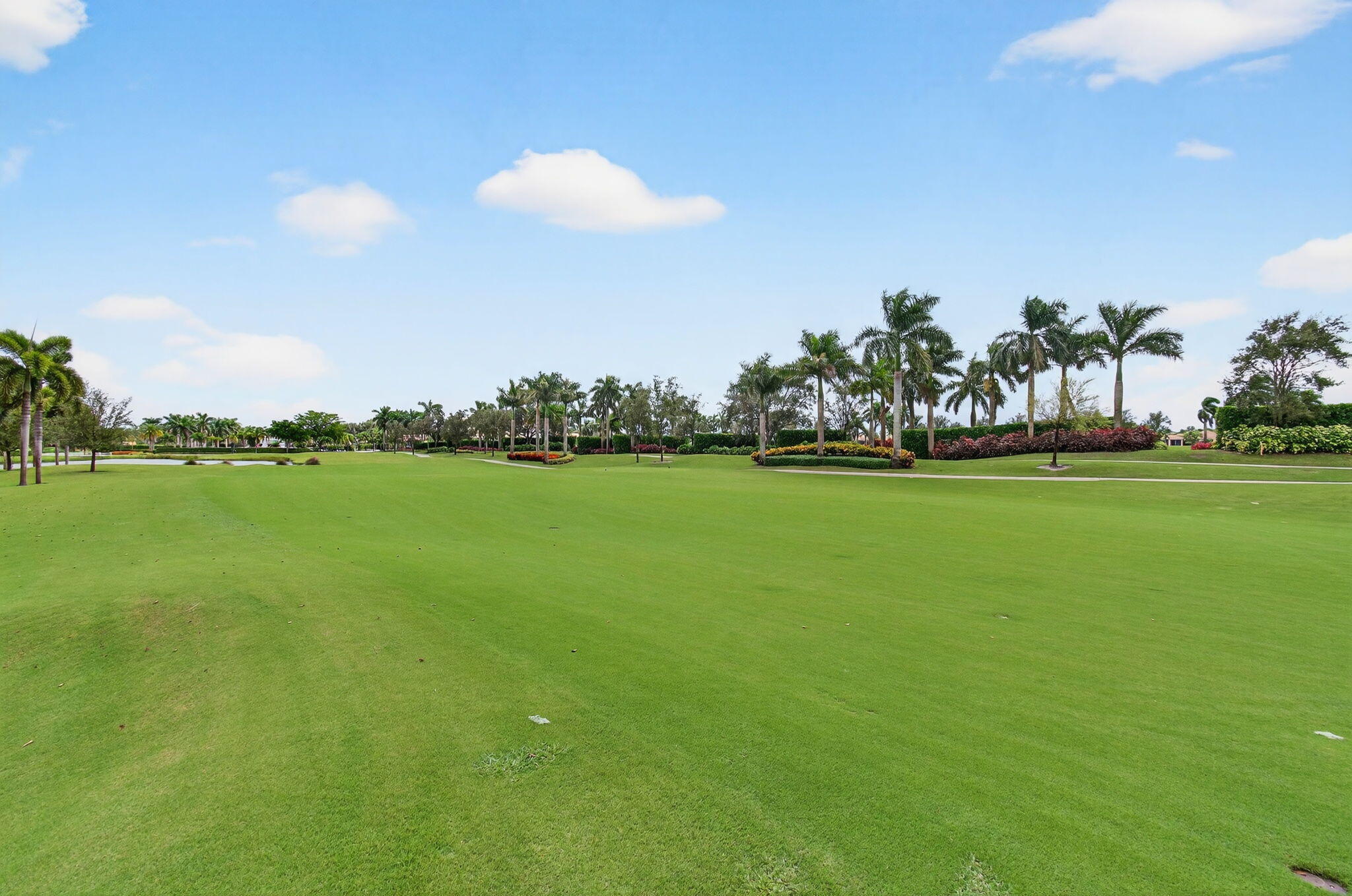 ABERDEEN COUNTRY CLUB - Residential