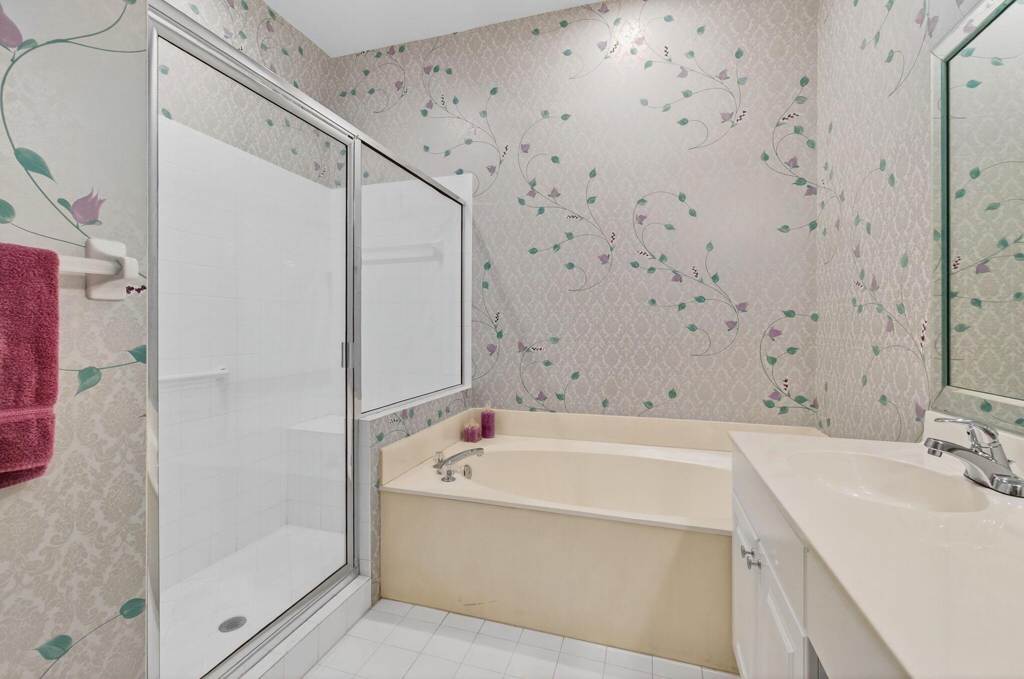 ABERDEEN COUNTRY CLUB - Residential