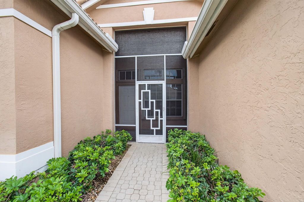 Photo of 6886 Swansea Lane, Boynton Beach, FL 33472 (MLS # R11130789)