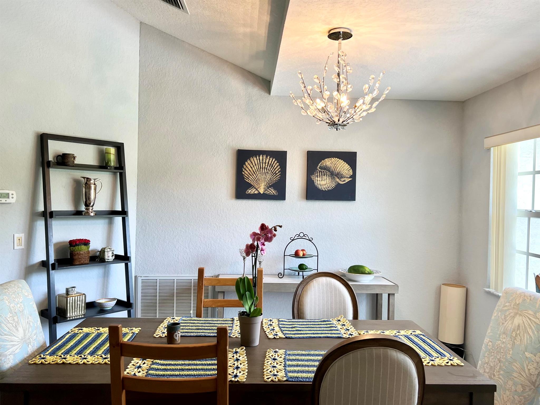 DELRAY GARDEN ESTS PL 3 - Residential Lease