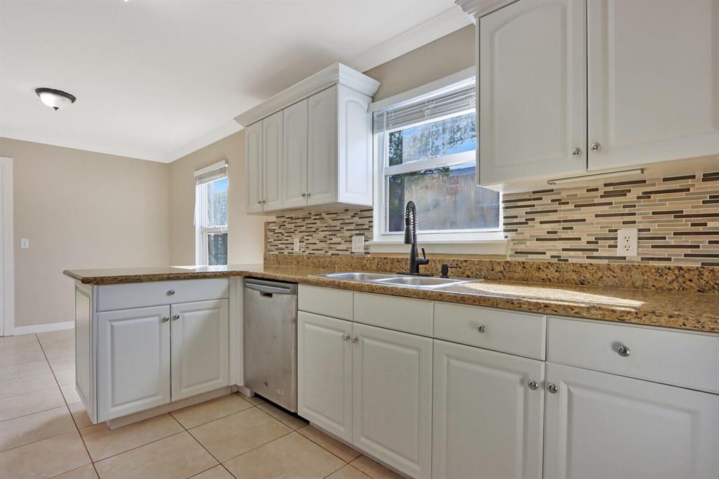 LOST VILLAS CONDO - Residential Lease