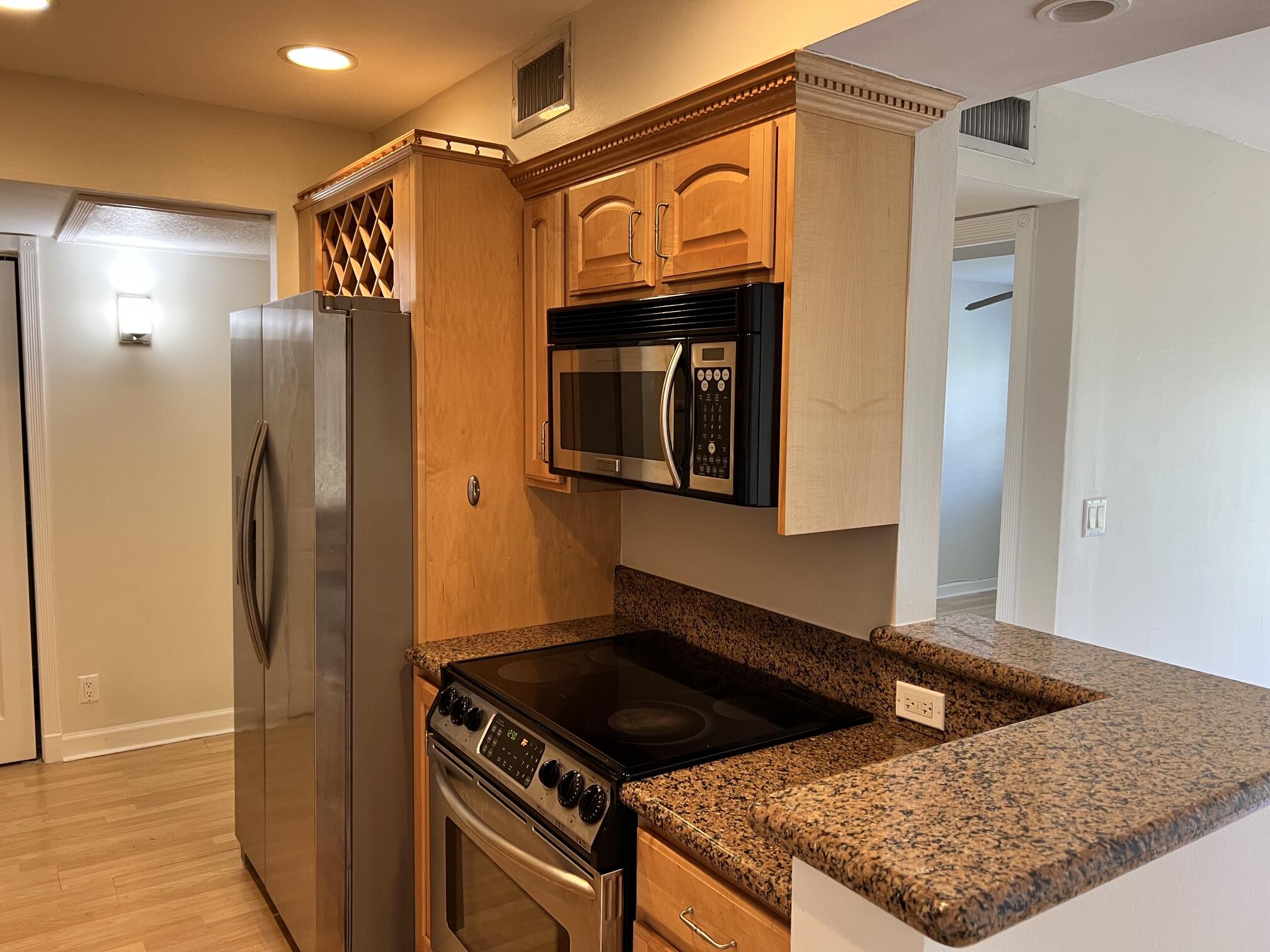 PINE CREST VILLAGE I AT - Residential