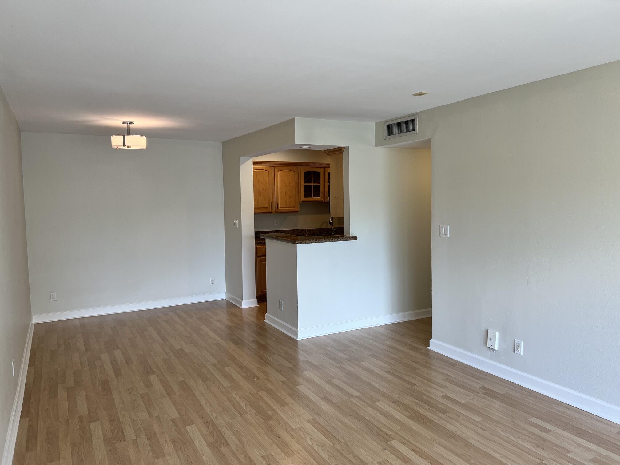 PINE CREST VILLAGE I AT - Residential
